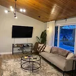 Charming Nordic Style - 2Br + 1 Bath Entire House