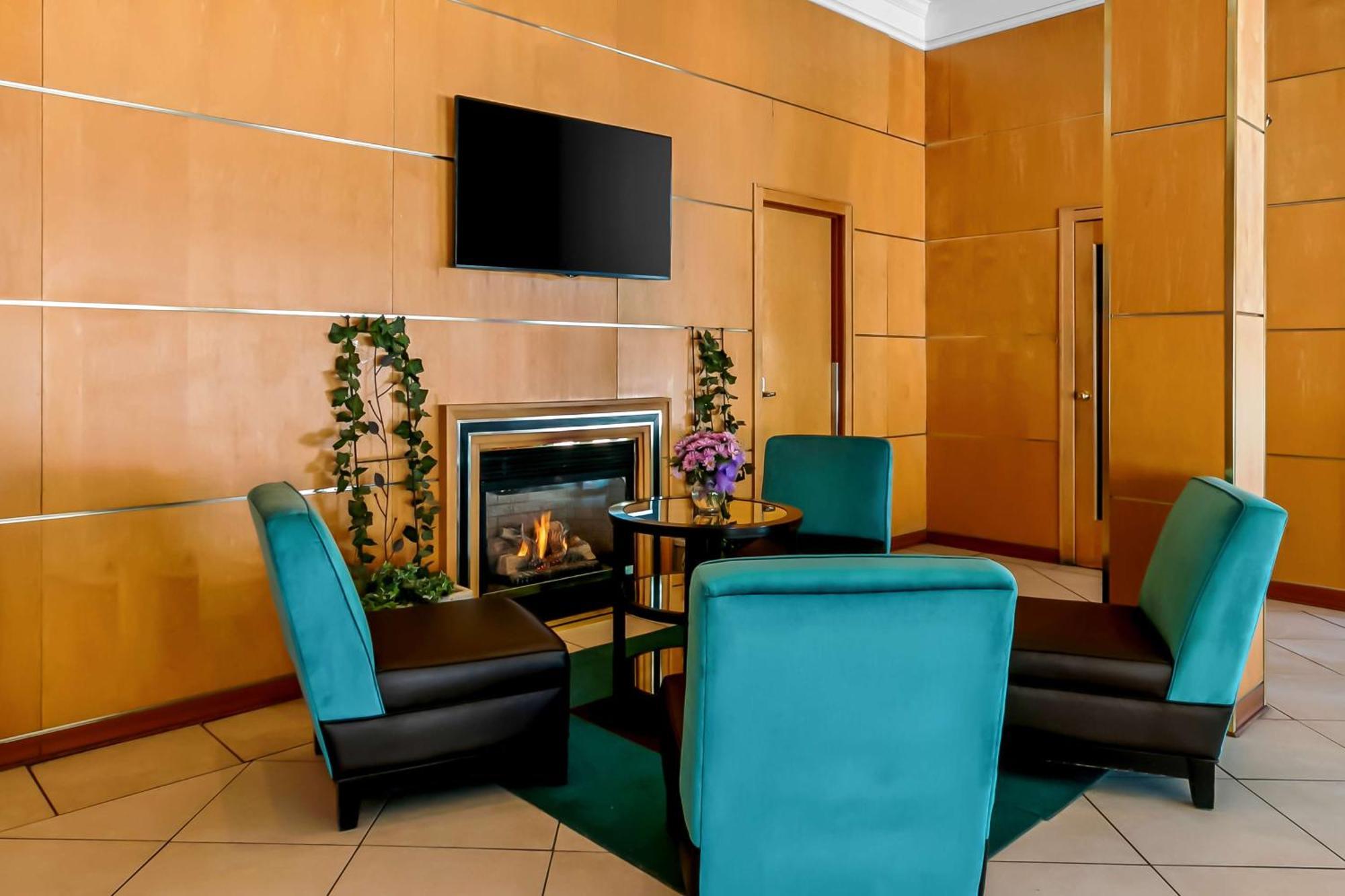 Hotel Western Downtown Sudbury