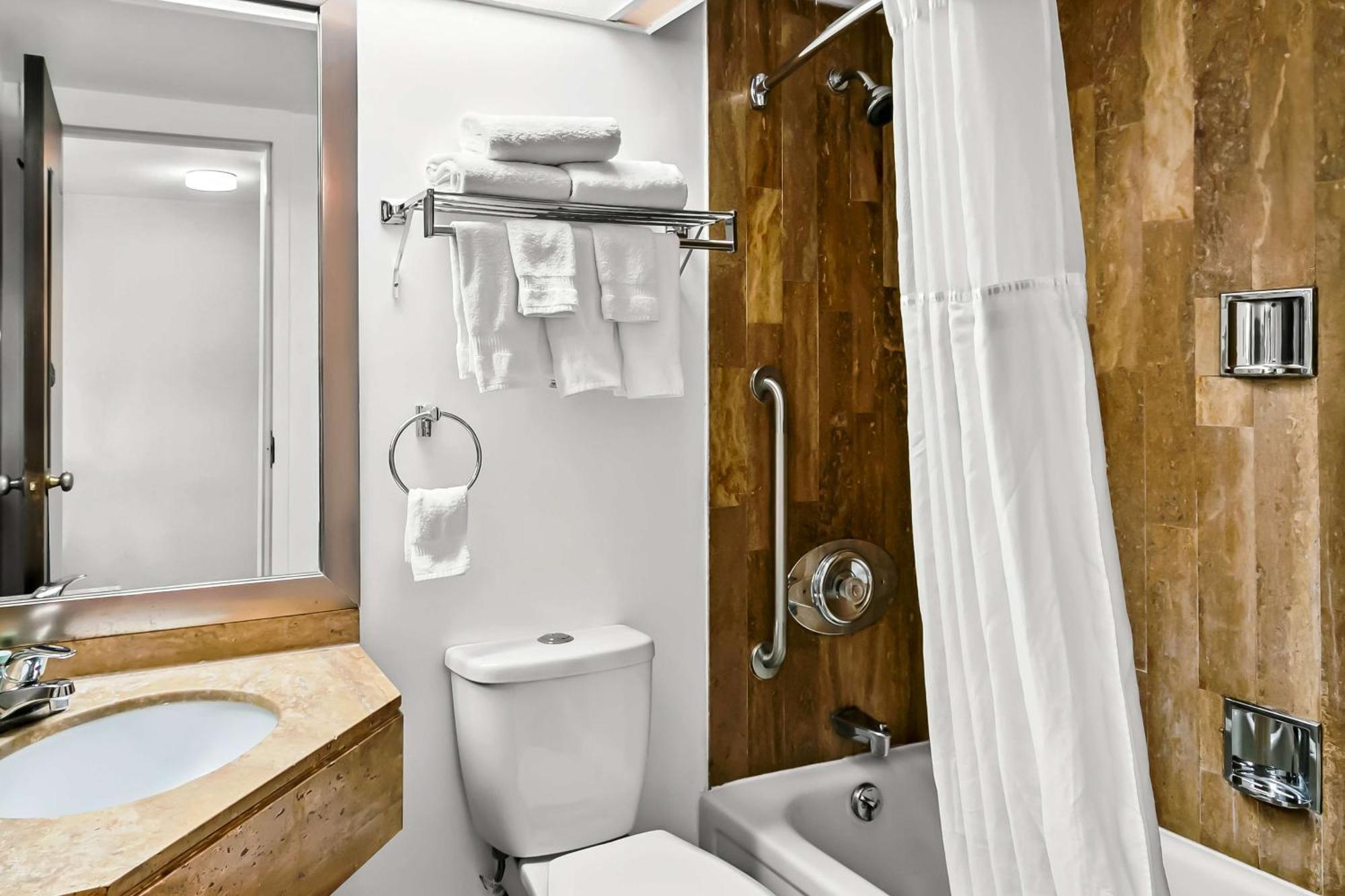 Western Downtown 3*
