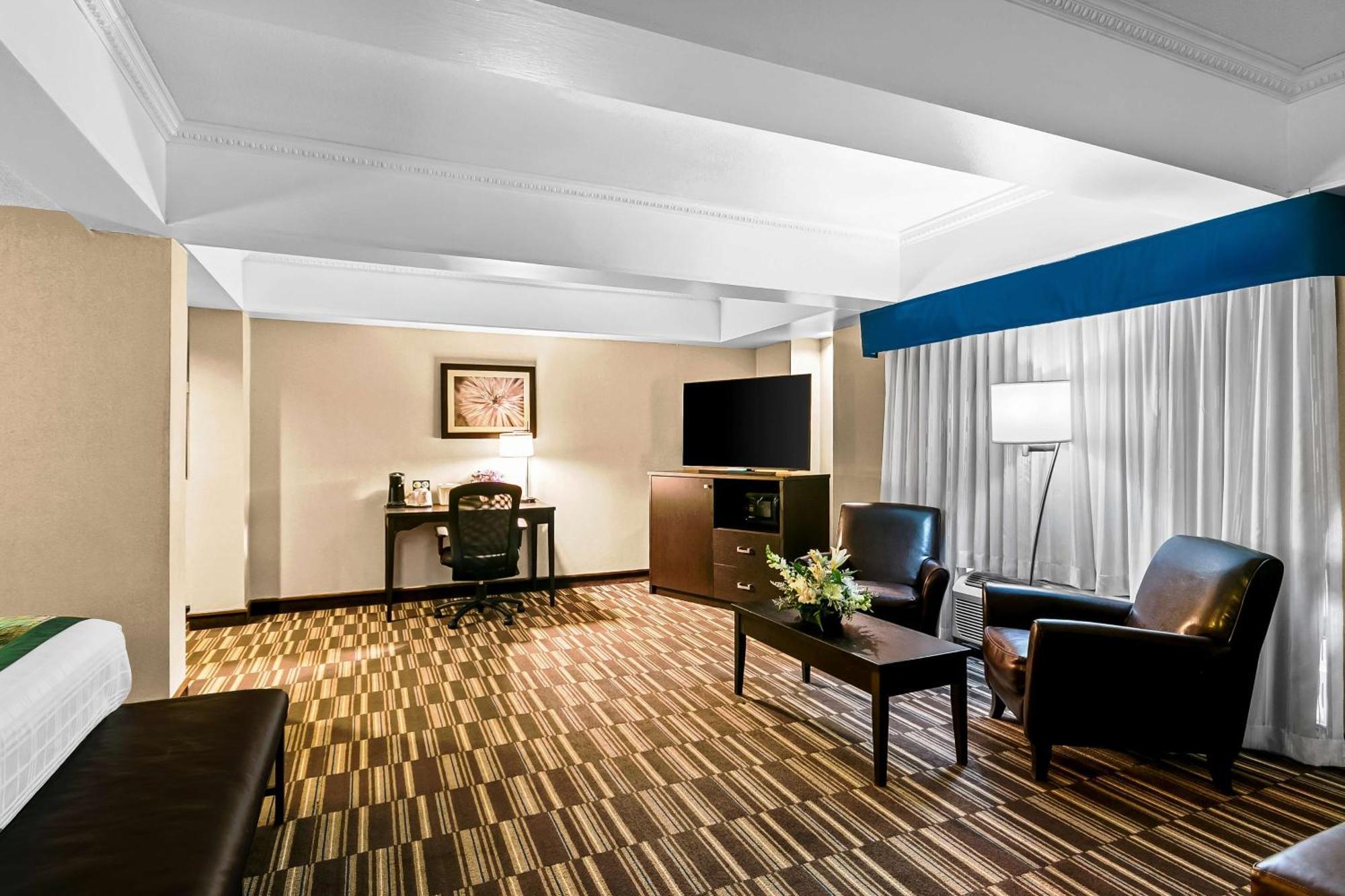 Western Downtown Hotel Sudbury