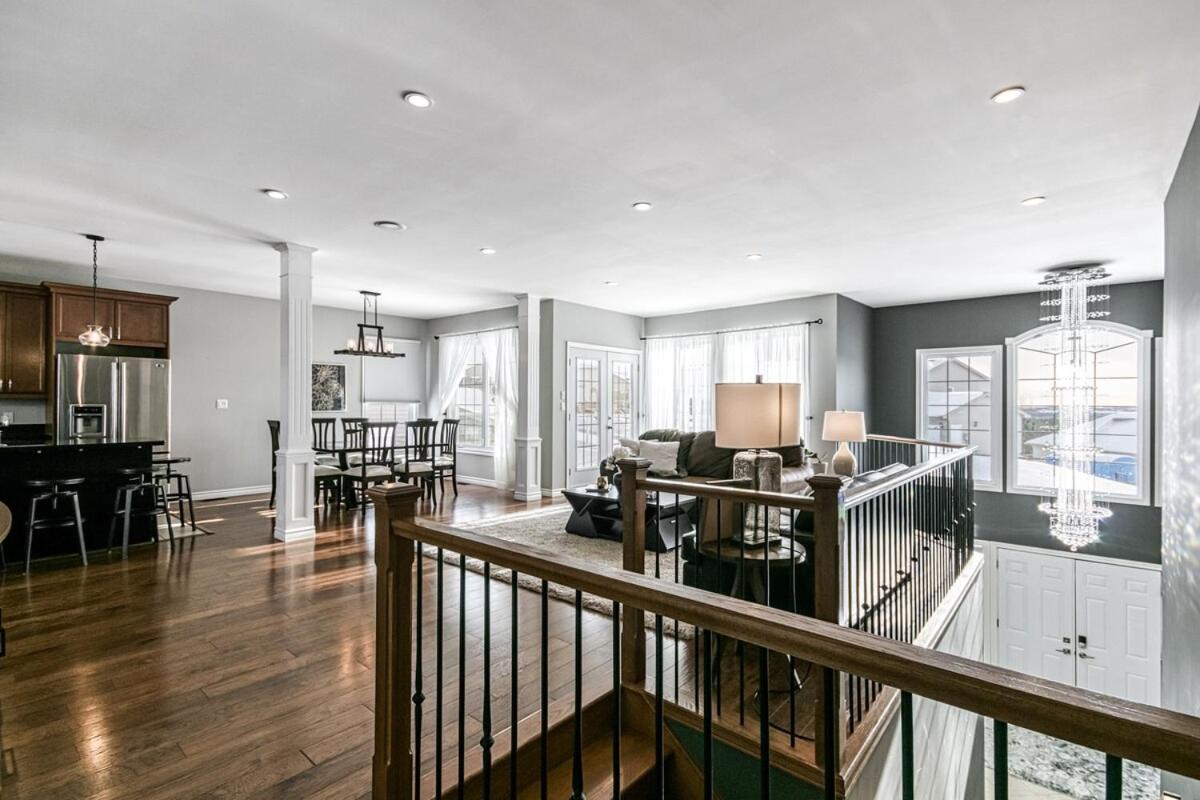 Stunning Estate With Hot Tub & Sunset Views Sudbury